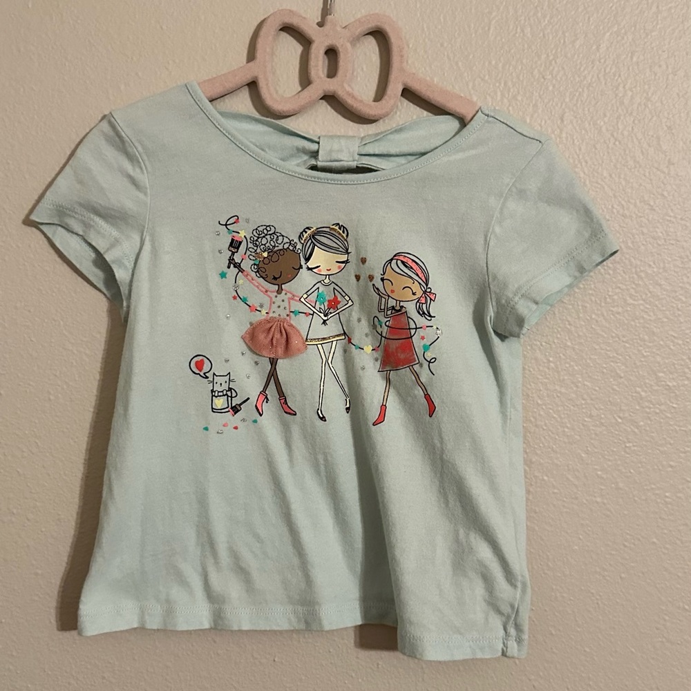GAP 3T shirt
